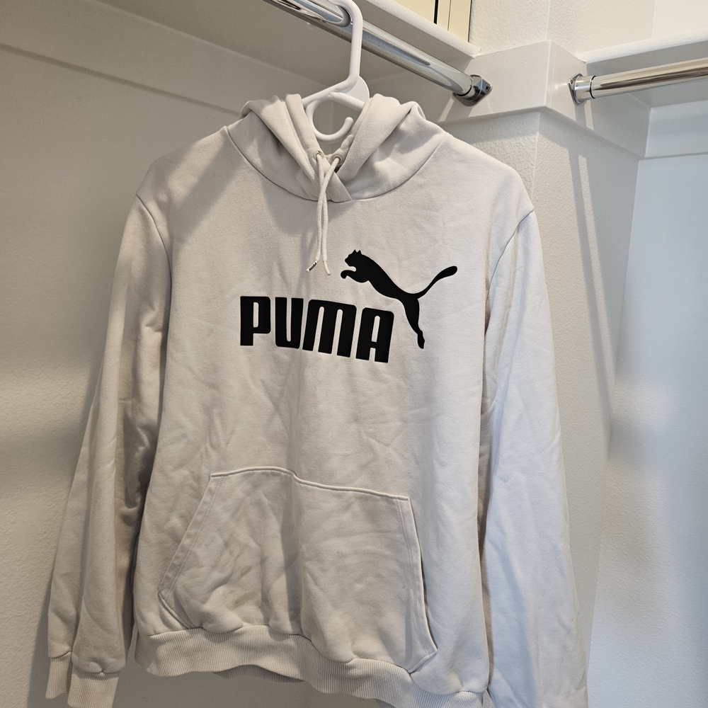 PUMA Hoodie Sweater